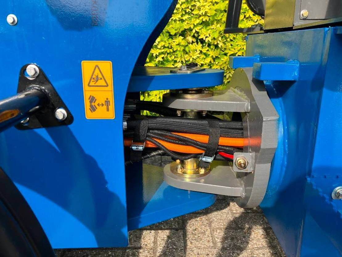 Diversen V-Tech 606 - Cargadora de ruedas: foto 5 Diversen V-Tech 606 - Cargadora de ruedas: foto 5