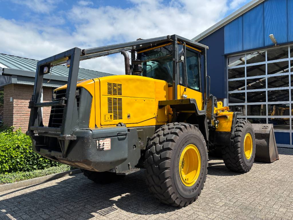 Komatsu WA 320-5 - Cargadora de ruedas: foto 5 Komatsu WA 320-5 - Cargadora de ruedas: foto 5