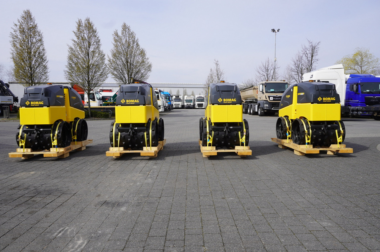 BOMAG BMP 8500 brand-new trench roller / Remote Control / 4 units - Apisonadora de asfalto: foto 4 BOMAG BMP 8500 brand-new trench roller / Remote Control / 4 units - Apisonadora de asfalto: foto 4