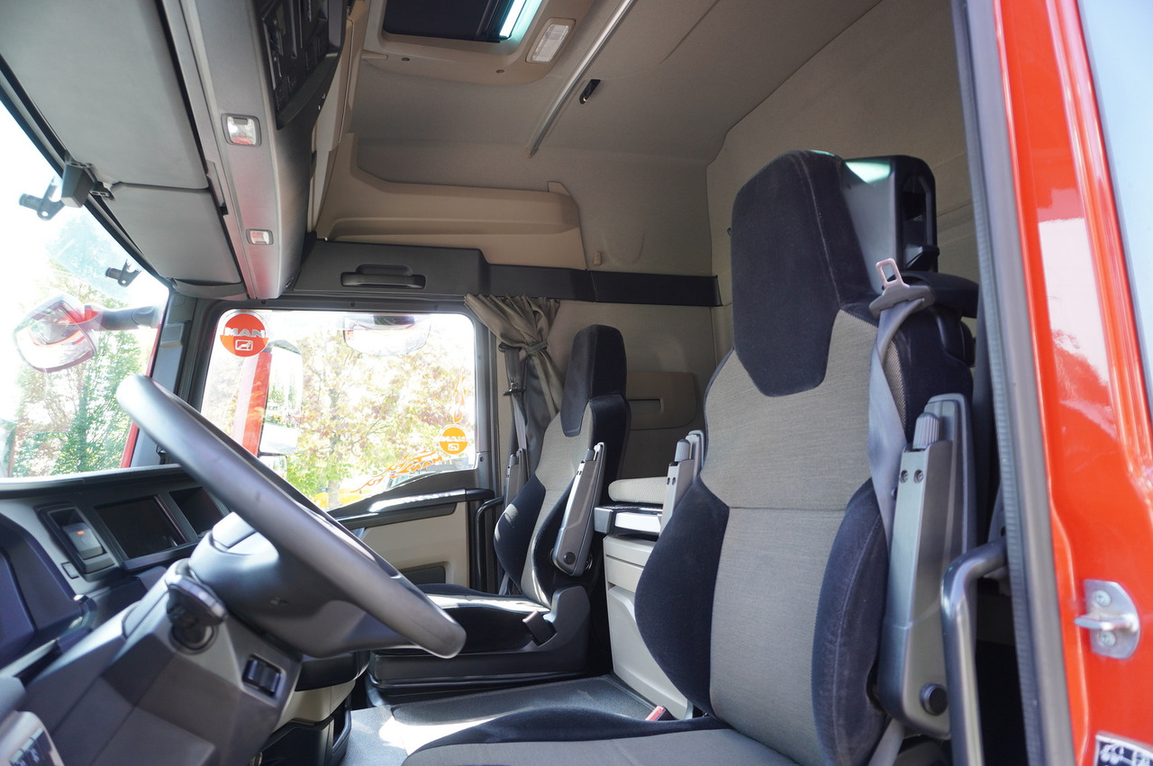 Leasing para MAN TGS 33.510 tractor unit / 6x4 / Sleeper cab MAN TGS 33.510 tractor unit / 6x4 / Sleeper cab: foto 16