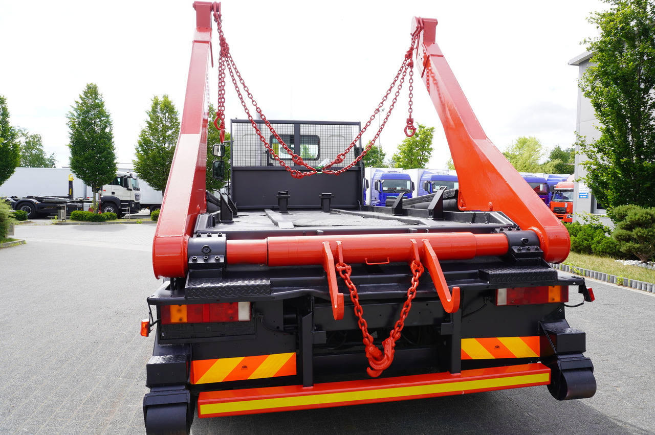 DAF LF 55.220 Skip loader GUIMA PALFINGER M14T - Camión portacontenedor de cadenas: foto 5 DAF LF 55.220 Skip loader GUIMA PALFINGER M14T - Camión portacontenedor de cadenas: foto 5