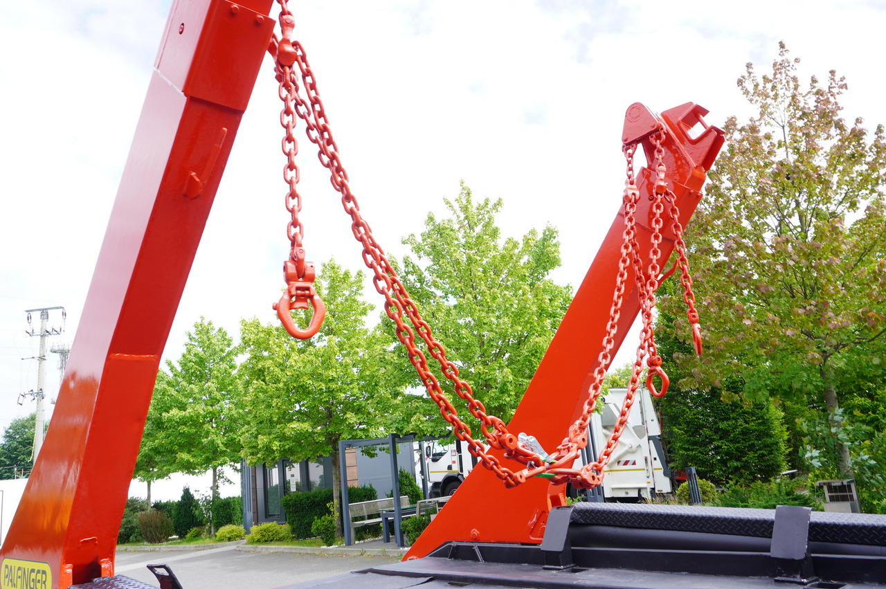 Camión portacontenedor de cadenas DAF LF 55.220 Skip loader GUIMA PALFINGER M14T: foto 22
