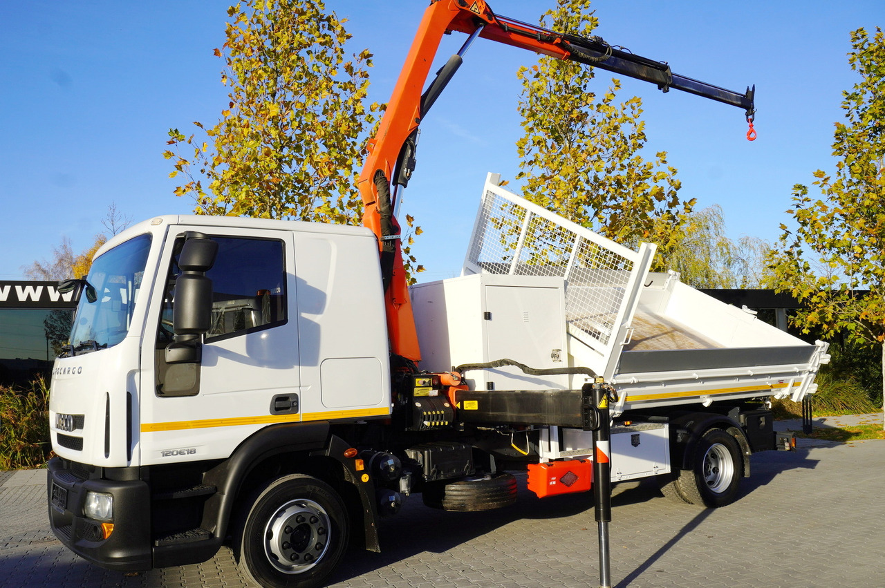 IVECO Eurocargo 120E18 Crane Palfinger / 3-way tipper / sleeper cab - Camión grúa: foto 3 IVECO Eurocargo 120E18 Crane Palfinger / 3-way tipper / sleeper cab - Camión grúa: foto 3