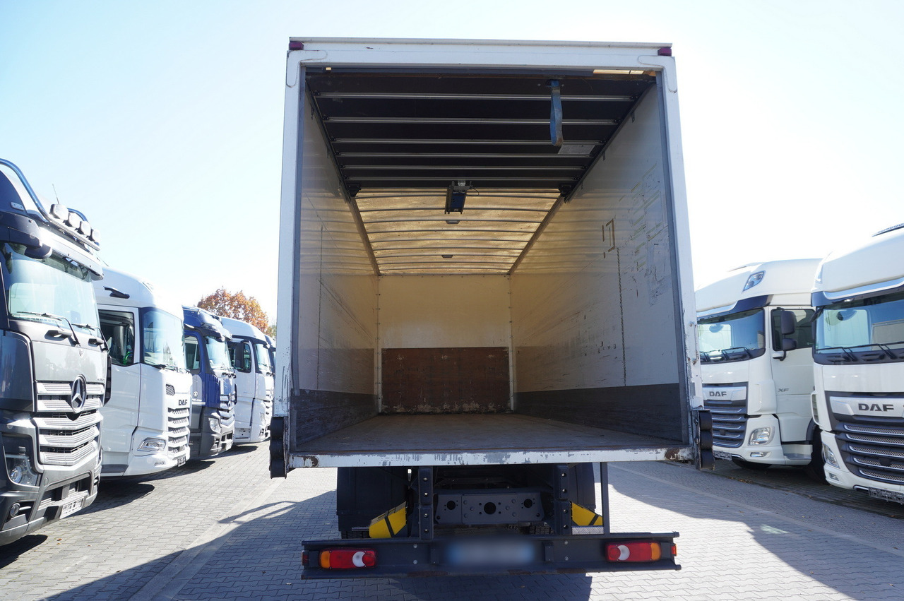 IVECO Eurocargo 160E21 / Only 11 thousand km!!! / Box 18 EPAL - Camión caja cerrada: foto 5 IVECO Eurocargo 160E21 / Only 11 thousand km!!! / Box 18 EPAL - Camión caja cerrada: foto 5