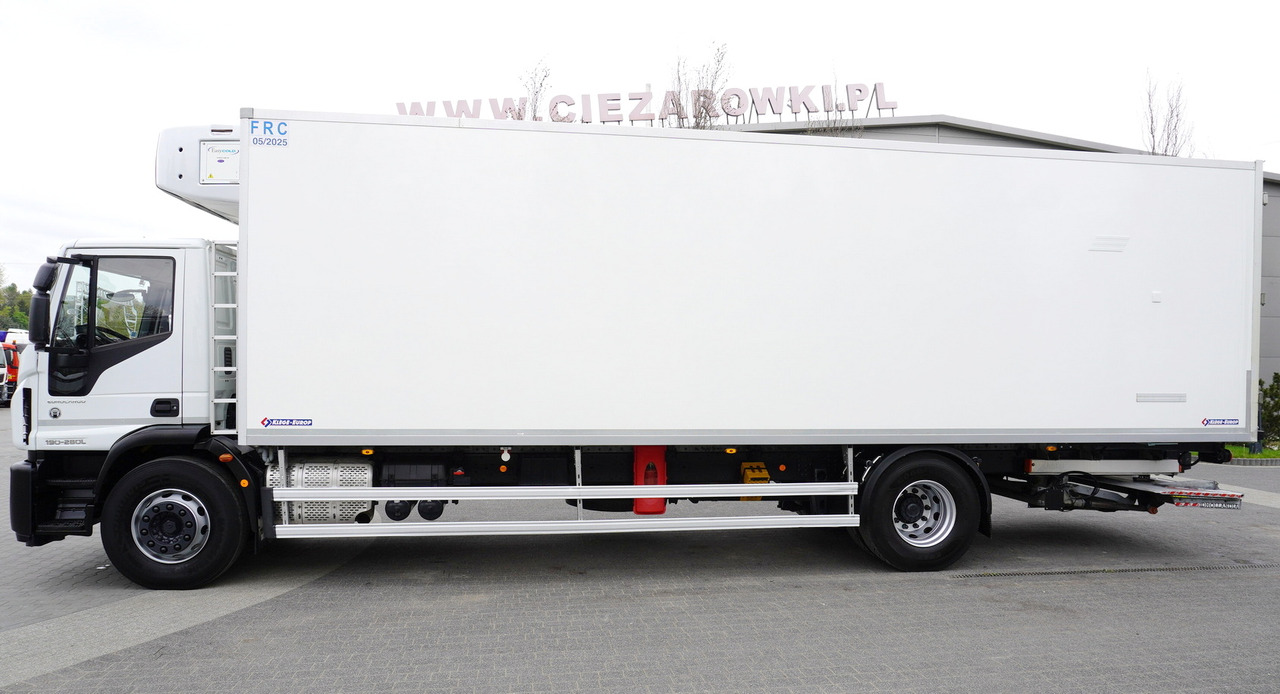 IVECO Eurocargo 190-280L E6 4x2 / Refrigerator / Dhollandia DHSM.20 tail lift / 21 pallet - Camión frigorífico: foto 2 IVECO Eurocargo 190-280L E6 4x2 / Refrigerator / Dhollandia DHSM.20 tail lift / 21 pallet - Camión frigorífico: foto 2