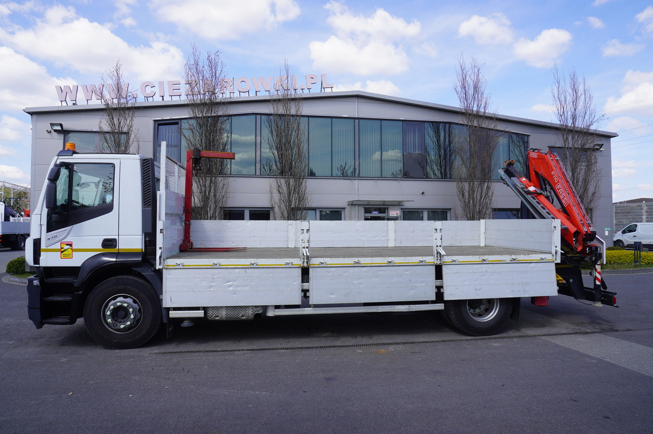 Iveco Stralis 310 / 34 tho km !!! / FASSI 4 Tons 400 MTH! / Flatbed - Camión grúa, Camión grúa: foto 5 Iveco Stralis 310 / 34 tho km !!! / FASSI 4 Tons 400 MTH! / Flatbed - Camión grúa, Camión grúa: foto 5