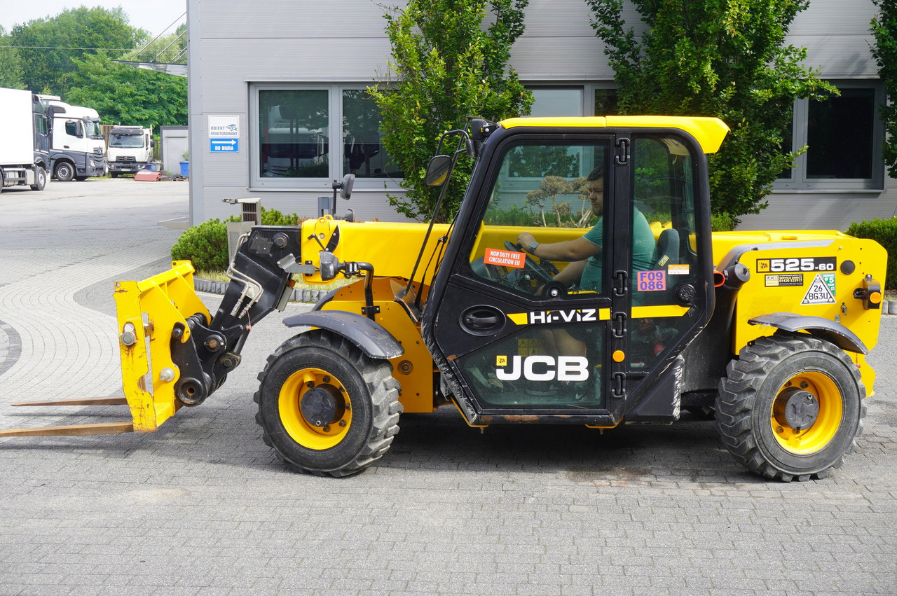 JCB 525-60T5 / 2022 / 860 MTH! / 2.5 T / Reach 6 m / joystick - Cargadora de ruedas telescópica: foto 5 JCB 525-60T5 / 2022 / 860 MTH! / 2.5 T / Reach 6 m / joystick - Cargadora de ruedas telescópica: foto 5