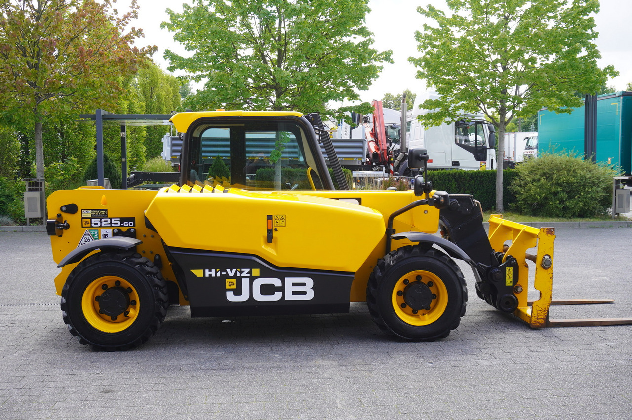 Cargadora de ruedas telescópica JCB 525-60T5 / 2022 / 860 MTH! / 2.5 T / Reach 6 m / joystick: foto 6