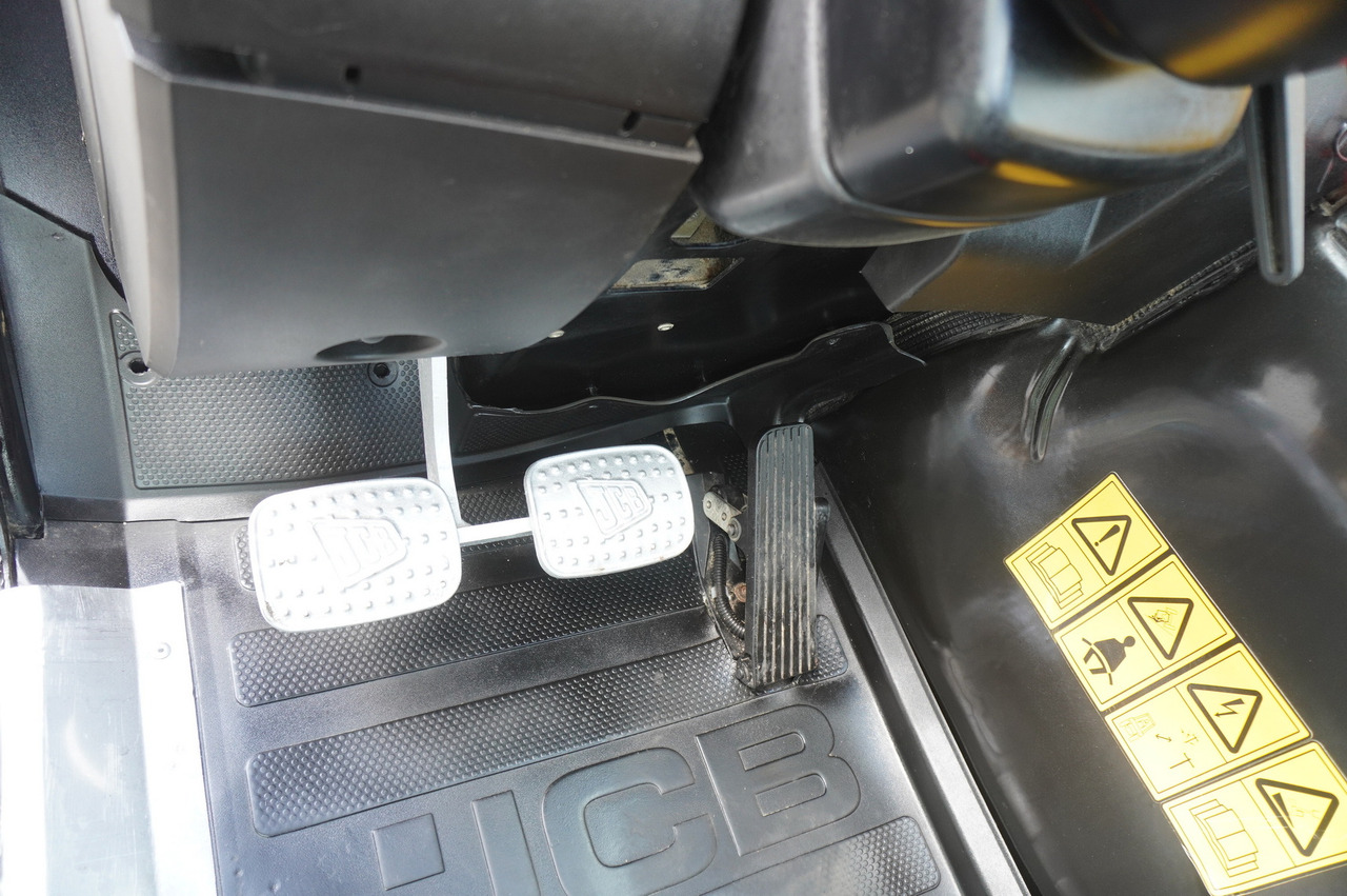 Cargadora de ruedas telescópica JCB 525-60T5 / 2022 / 860 MTH! / 2.5 T / Reach 6 m / joystick: foto 30