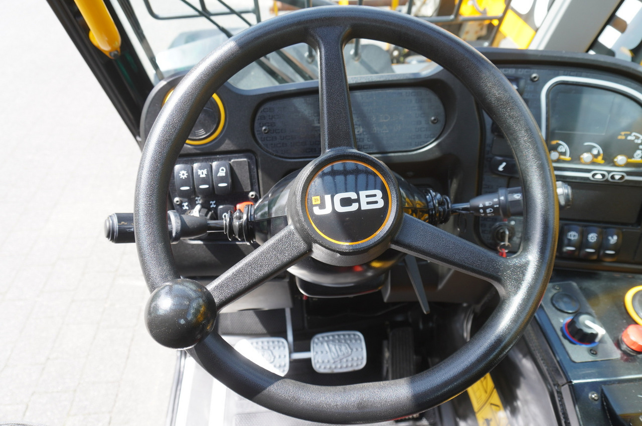 Cargadora de ruedas telescópica JCB 525-60T5 / 2022 / 860 MTH! / 2.5 T / Reach 6 m / joystick: foto 27