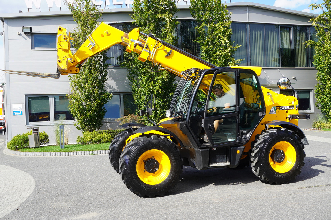 JCB 535-95 / 3.5 T / range 9.5 m / 700 MTH! - Cargadora de ruedas telescópica: foto 5 JCB 535-95 / 3.5 T / range 9.5 m / 700 MTH! - Cargadora de ruedas telescópica: foto 5