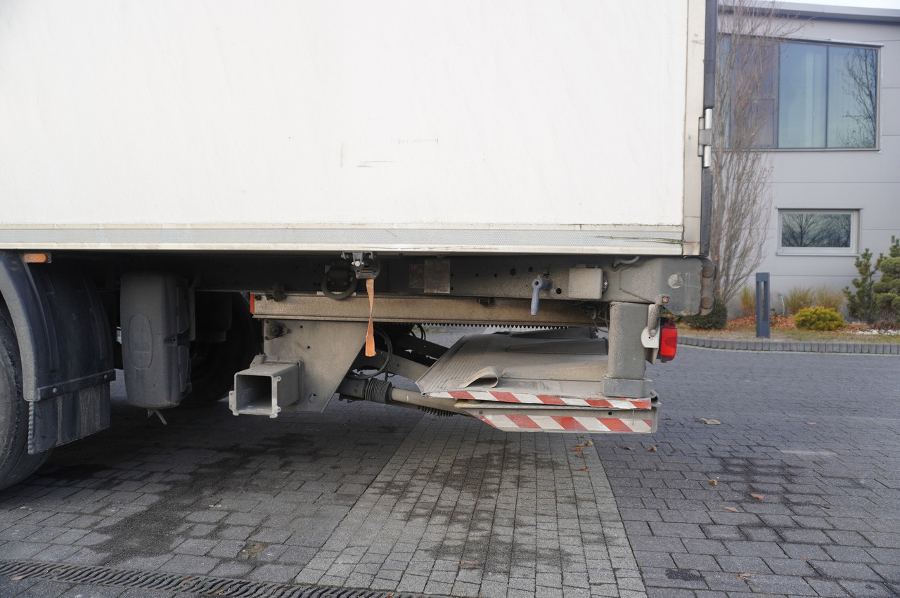 Semirremolque frigorífico LAMBERET Refrigerated semi-trailer / Carrier Vector 1550 / Dhollandia lift 2500 kg: foto 14