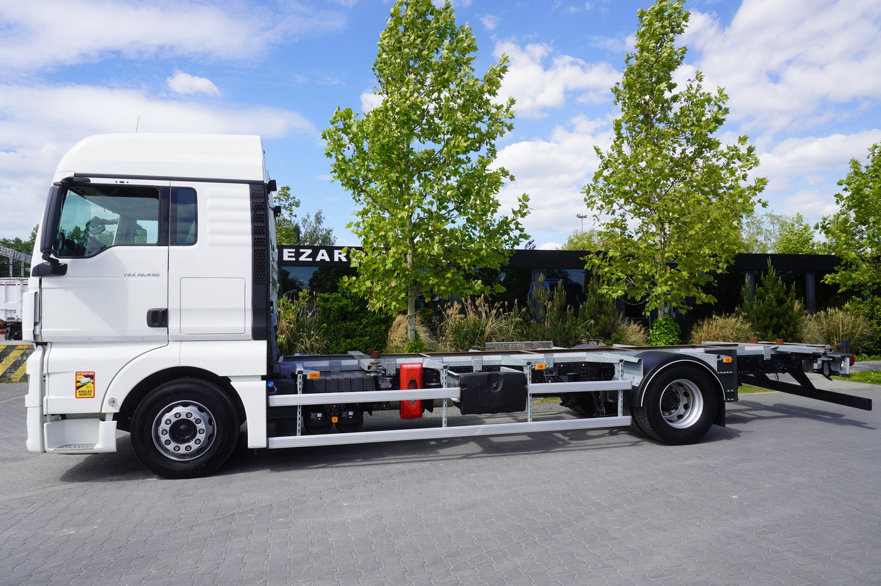 MAN GX 18.430 / BDF 7.5 m / sleeping cab / 2021 - Camión portacontenedore/ Intercambiable: foto 2 MAN GX 18.430 / BDF 7.5 m / sleeping cab / 2021 - Camión portacontenedore/ Intercambiable: foto 2