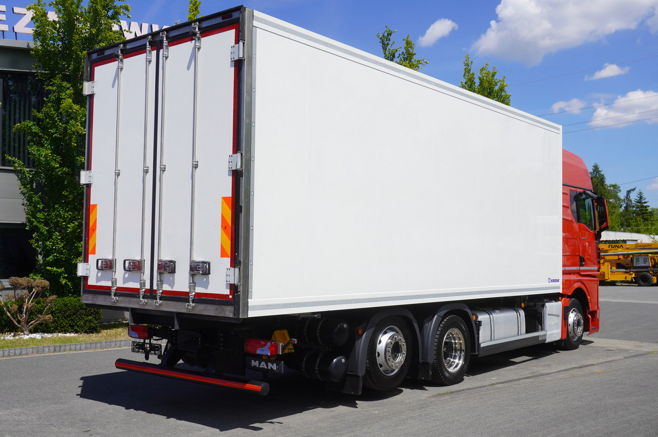 MAN GX 26.510 / 2022 / NEW Krone bitemperature refrigerated truck / Carrier Supra 850 MT / 4 units - Camión frigorífico: foto 5 MAN GX 26.510 / 2022 / NEW Krone bitemperature refrigerated truck / Carrier Supra 850 MT / 4 units - Camión frigorífico: foto 5