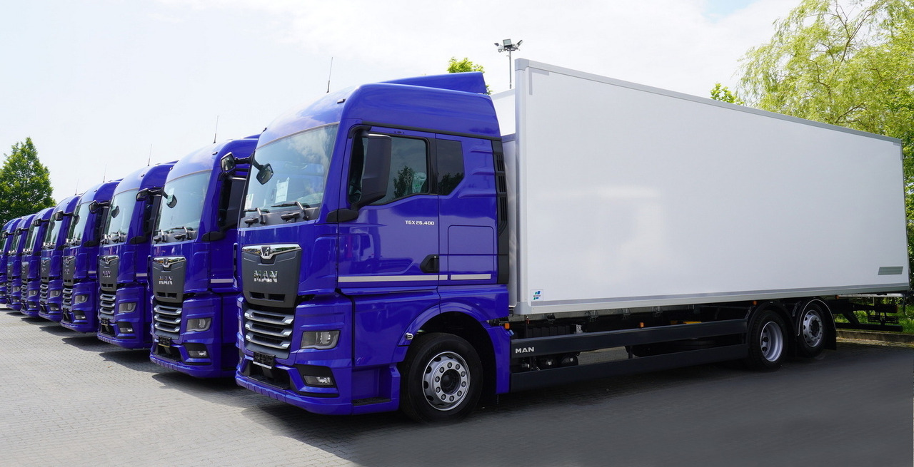 MAN New MAN TGX 26.400 / NEW IGLOOCAR refrigerator 20 pallets / 6×2 / 2024 / 2 units - Camión frigorífico: foto 4 MAN New MAN TGX 26.400 / NEW IGLOOCAR refrigerator 20 pallets / 6×2 / 2024 / 2 units - Camión frigorífico: foto 4