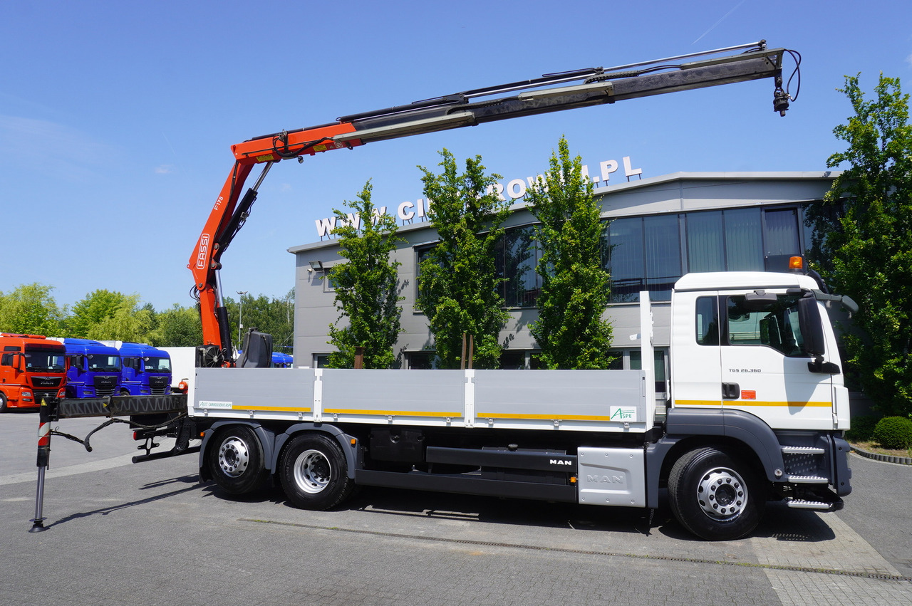 MAN TGS 26.360 Flatbed / Fassi F175 7.7 T / steered 3rd axle - Camión grúa: foto 4 MAN TGS 26.360 Flatbed / Fassi F175 7.7 T / steered 3rd axle - Camión grúa: foto 4