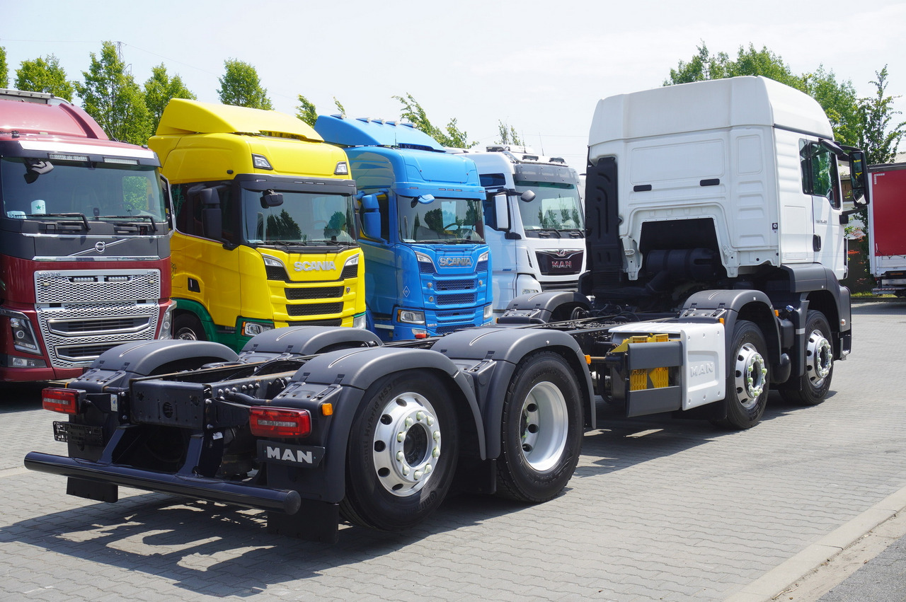 MAN TGS 35.420 8x2 / Chassis 6.4 m / 3 steered axles - Camión chasis: foto 5 MAN TGS 35.420 8x2 / Chassis 6.4 m / 3 steered axles - Camión chasis: foto 5