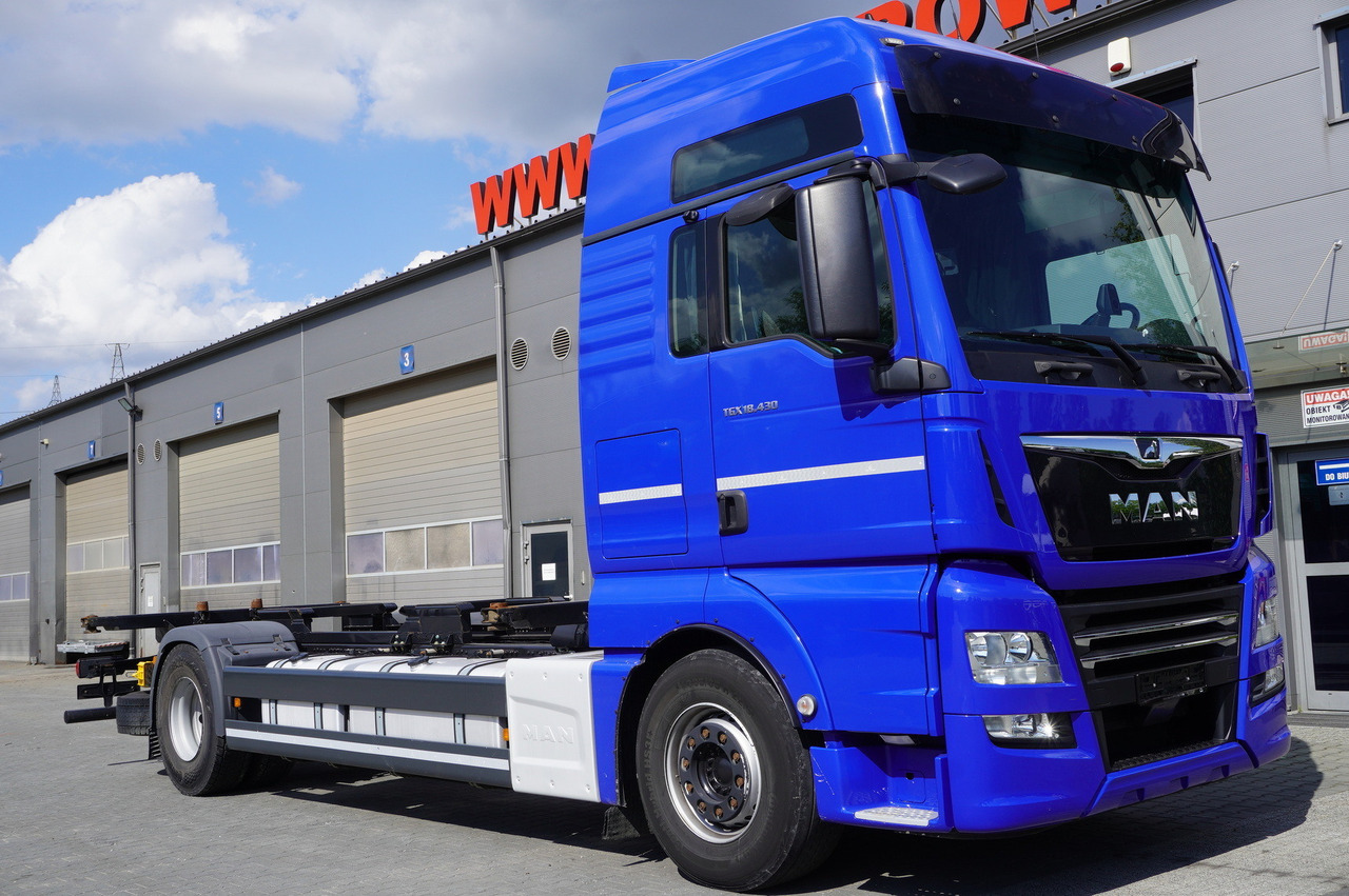 MAN TGX 18.430 / BDF / sleeping cab / 2021 / 4 units - Camión portacontenedore/ Intercambiable: foto 2 MAN TGX 18.430 / BDF / sleeping cab / 2021 / 4 units - Camión portacontenedore/ Intercambiable: foto 2