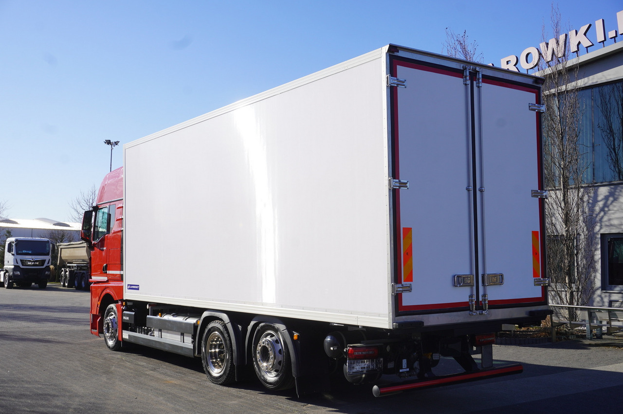 MAN TGX 26.510 / 2022 / New Lamberet refrigerator bitemperature/ Carrier Supra 1150 MT / 4 units - Camión frigorífico: foto 3 MAN TGX 26.510 / 2022 / New Lamberet refrigerator bitemperature/ Carrier Supra 1150 MT / 4 units - Camión frigorífico: foto 3