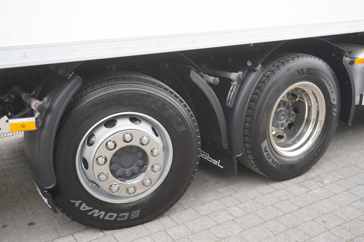 Camión frigorífico MERCEDES-BENZ 2543 / NEW Lamberet refrigerator/ 160 tho. km / steered 3rd axle: foto 16