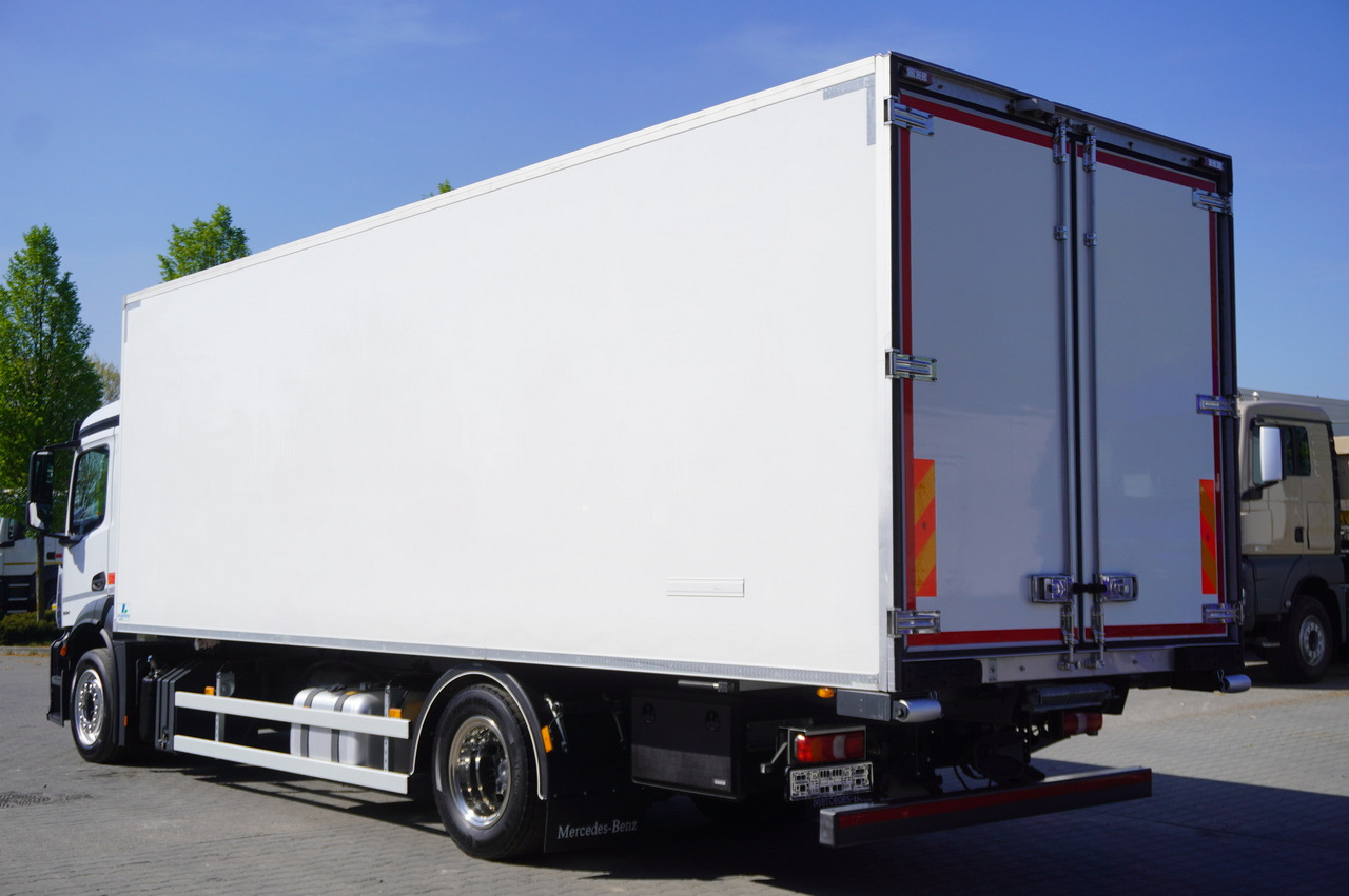 MERCEDES-BENZ Actros 1824 MP5 / GVM 18T / 8T load / 100,000 km! / 2022 / 19 EPAL - Camión frigorífico: foto 4 MERCEDES-BENZ Actros 1824 MP5 / GVM 18T / 8T load / 100,000 km! / 2022 / 19 EPAL - Camión frigorífico: foto 4