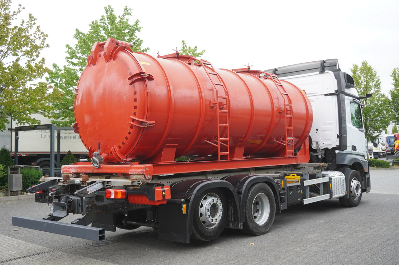 MERCEDES-BENZ Actros 2545 6 × 2 MP5 / NEW septic barrel 13000 L - Cuba de purín: foto 4 MERCEDES-BENZ Actros 2545 6 × 2 MP5 / NEW septic barrel 13000 L - Cuba de purín: foto 4