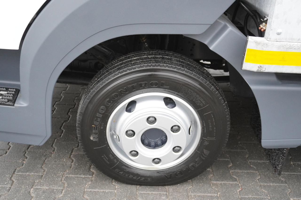 Camión portavehículos MERCEDES-BENZ Atego 818 / New Galvanized Tow Truck: foto 7