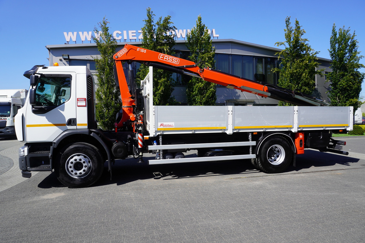 RENAULT C280 DTI 8 / FASSI crane 5.6 T / range 8 m / Flatbed 15 EPAL - Camión grúa: foto 2 RENAULT C280 DTI 8 / FASSI crane 5.6 T / range 8 m / Flatbed 15 EPAL - Camión grúa: foto 2
