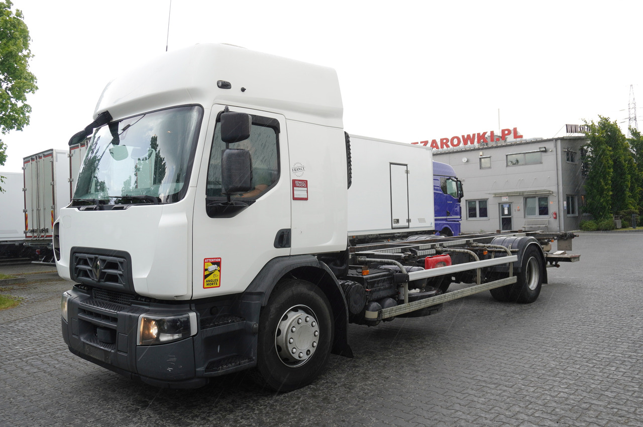 RENAULT D19 Wide Glob / BDF / load capacity 11t / 280 thousand km / tail lift - Camión chasis: foto 2 RENAULT D19 Wide Glob / BDF / load capacity 11t / 280 thousand km / tail lift - Camión chasis: foto 2