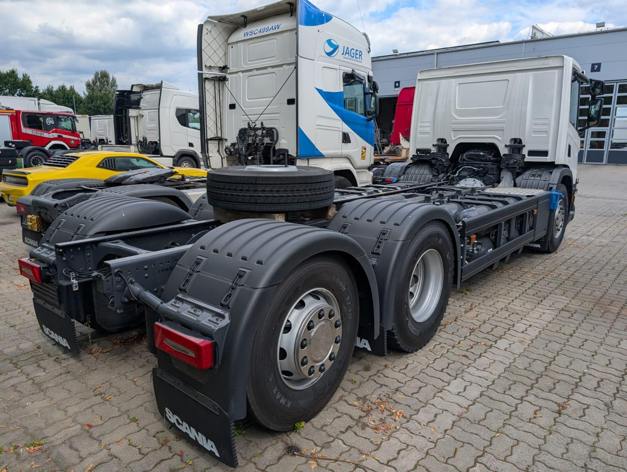SCANIA P 340 B6x2*4NA / chassis frame / steering axle / CNG - Camión de basura: foto 5 SCANIA P 340 B6x2*4NA / chassis frame / steering axle / CNG - Camión de basura: foto 5