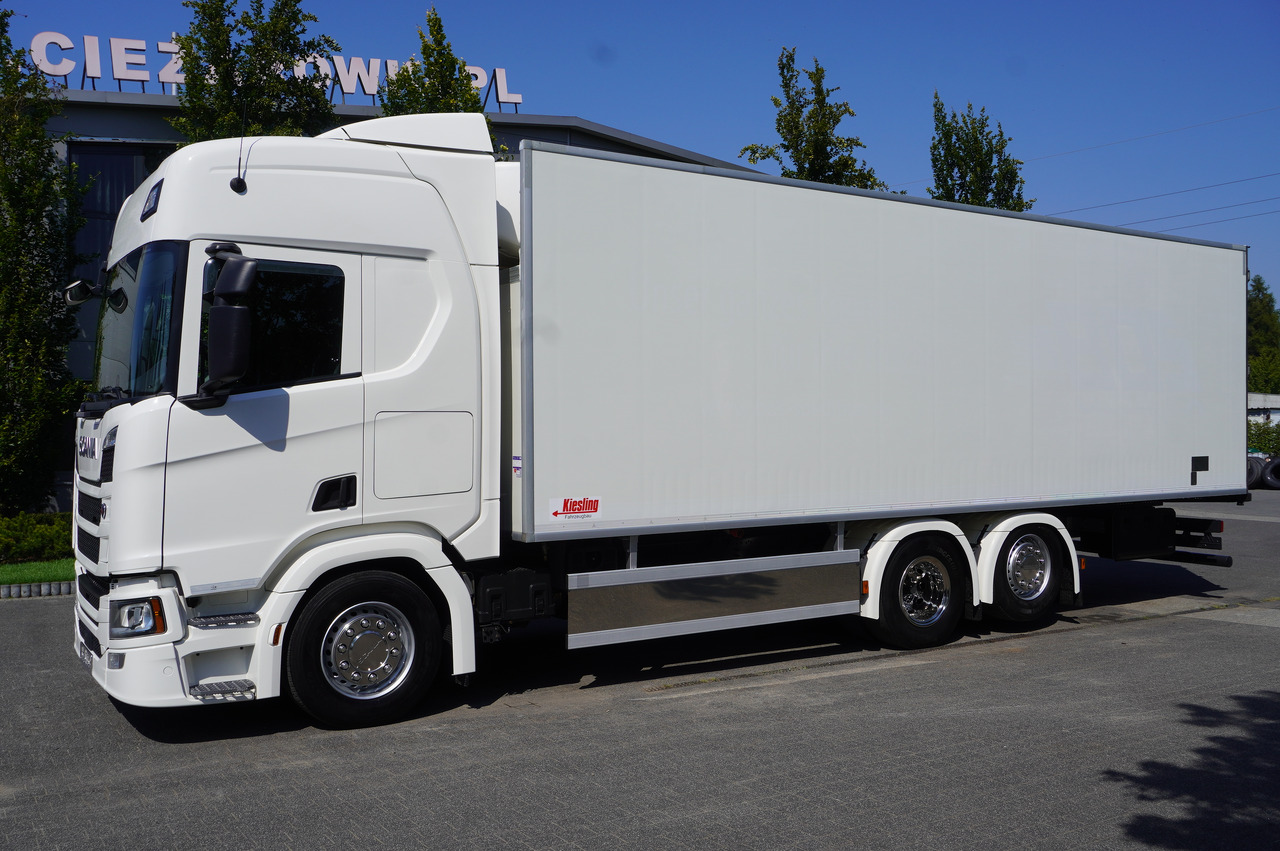 SCANIA R500 Hook-Up Refrigerated Truck KIESLING 20 EPAL / Carrier Supra 1250 Silent - Camión frigorífico: foto 2 SCANIA R500 Hook-Up Refrigerated Truck KIESLING 20 EPAL / Carrier Supra 1250 Silent - Camión frigorífico: foto 2