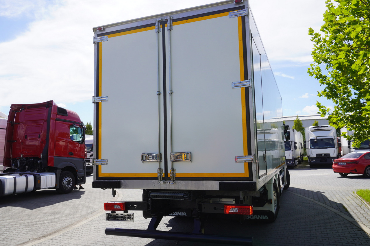 SCANIA R500 / Lecapitaine refrigerator 20 EPAL / Carrier Supra 950 / Steered 3rd axle - Camión frigorífico: foto 4 SCANIA R500 / Lecapitaine refrigerator 20 EPAL / Carrier Supra 950 / Steered 3rd axle - Camión frigorífico: foto 4