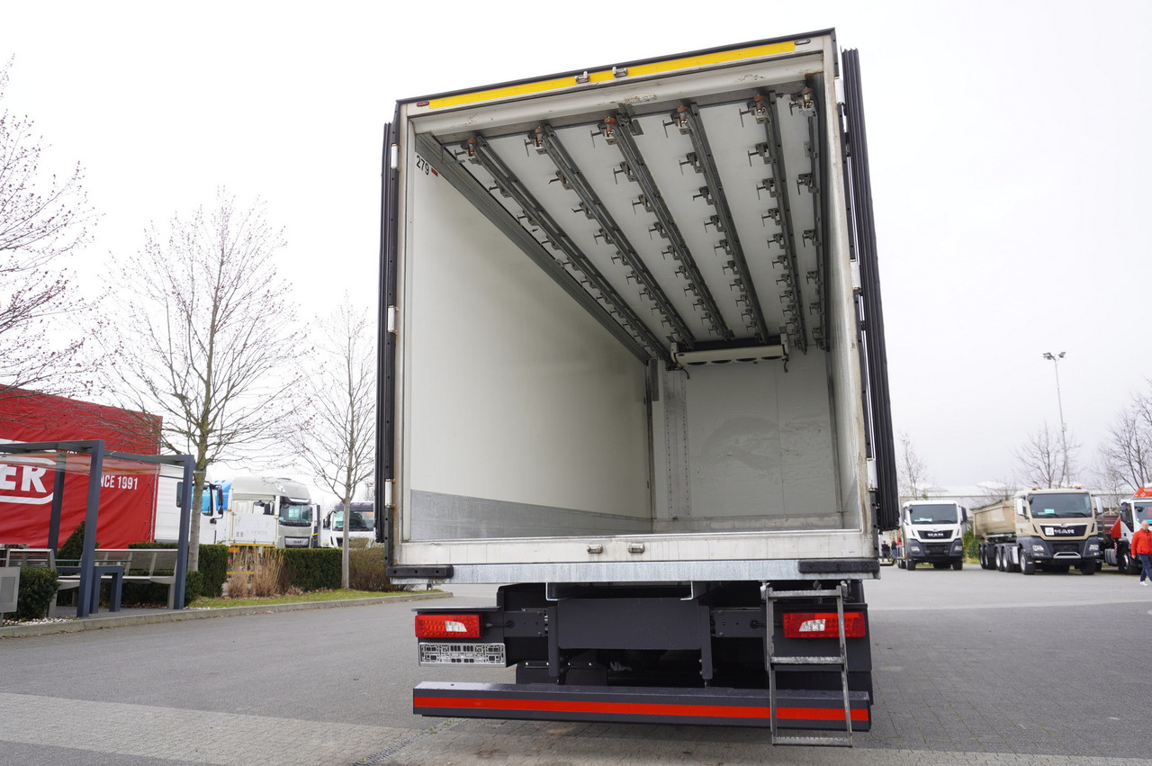 SCANIA R500 / Schmitz meat hook refrigerator / Carrier Supra 950U / 3rd steered axle - Camión frigorífico: foto 5 SCANIA R500 / Schmitz meat hook refrigerator / Carrier Supra 950U / 3rd steered axle - Camión frigorífico: foto 5