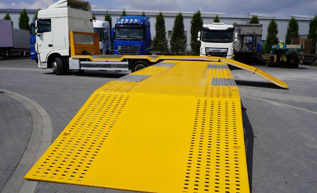 WECON trailer with a new tow truck body y.2023 - Remolque góndola rebajadas: foto 5 WECON trailer with a new tow truck body y.2023 - Remolque góndola rebajadas: foto 5