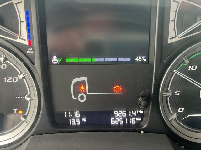 DAF XF 530 FTG SSC Intarder Lift-Lenkachse 70t zZGG - Cabeza tractora: foto 4 DAF XF 530 FTG SSC Intarder Lift-Lenkachse 70t zZGG - Cabeza tractora: foto 4