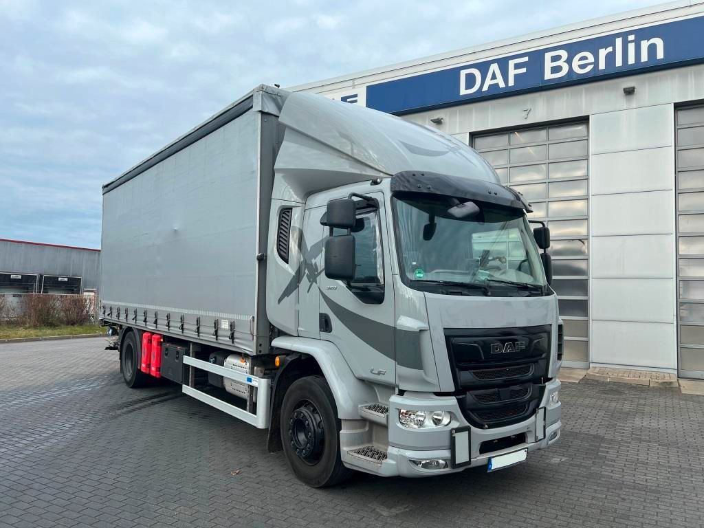 DAF LF 320 FA 19 to. Schiebeplane Edscha LBW 1.5 to - Camión lona: foto 1 DAF LF 320 FA 19 to. Schiebeplane Edscha LBW 1.5 to - Camión lona: foto 1
