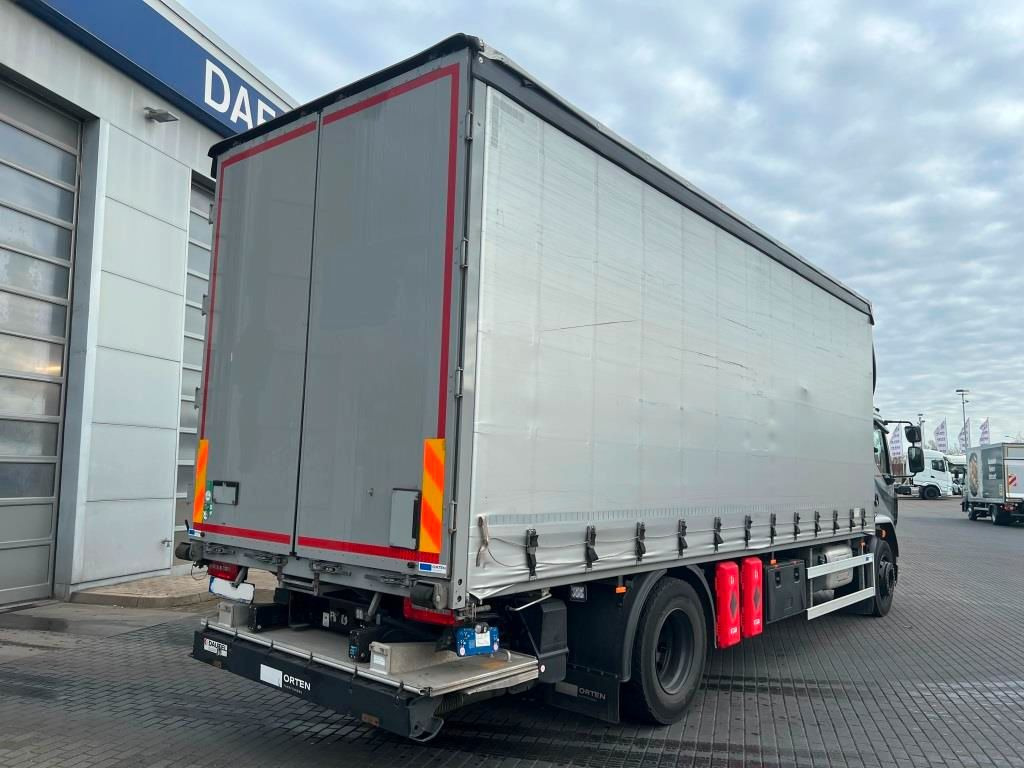 DAF LF 320 FA 19 to. Schiebeplane Edscha LBW 1.5 to - Camión lona: foto 4 DAF LF 320 FA 19 to. Schiebeplane Edscha LBW 1.5 to - Camión lona: foto 4