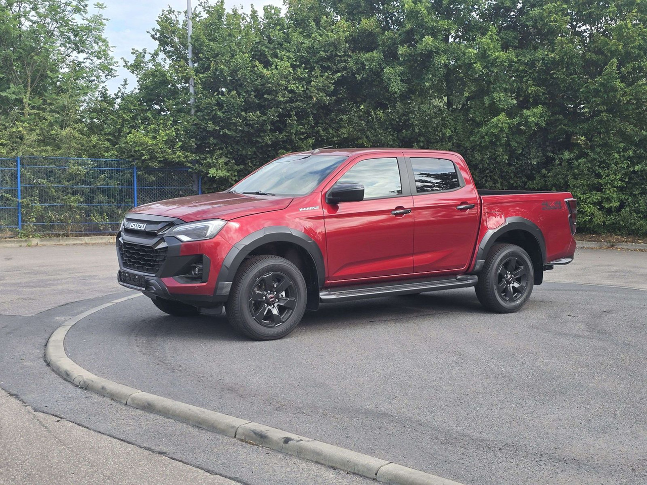 Isuzu D-Max V-Cross im Vorlauf 25er Modell - SUV/ Todoterreno: foto 2 Isuzu D-Max V-Cross im Vorlauf 25er Modell - SUV/ Todoterreno: foto 2