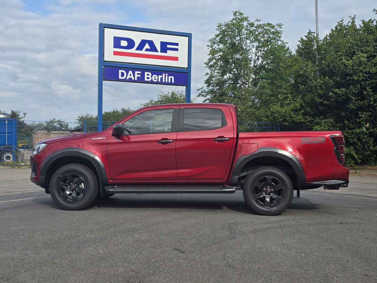 Isuzu D-Max V-Cross im Vorlauf 25er Modell - SUV/ Todoterreno: foto 1 Isuzu D-Max V-Cross im Vorlauf 25er Modell - SUV/ Todoterreno: foto 1
