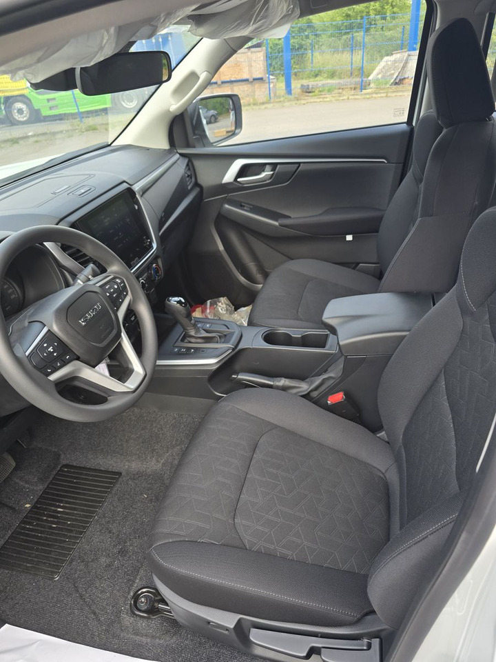 Isuzu PICK UP LS inkl. Ladeflächenausspritzung, 25er M - SUV/ Todoterreno: foto 5 Isuzu PICK UP LS inkl. Ladeflächenausspritzung, 25er M - SUV/ Todoterreno: foto 5