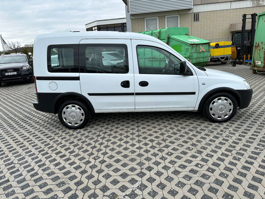 Opel Combo 1.4 TWINPORT ECOTEC Arizona - Furgoneta de pasajeros: foto 3 Opel Combo 1.4 TWINPORT ECOTEC Arizona - Furgoneta de pasajeros: foto 3