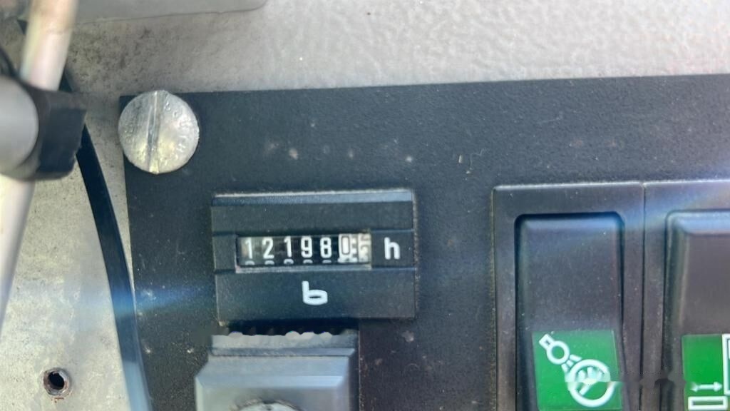 Autogrúa Liebherr LTM 1220 5.2: foto 14 Autogrúa Liebherr LTM 1220 5.2: foto 14