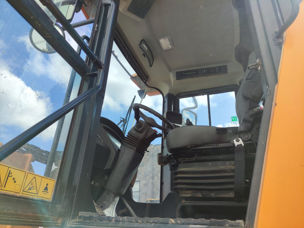 HYUNDAI HL955 - Cargadora de ruedas: foto 5 HYUNDAI HL955 - Cargadora de ruedas: foto 5