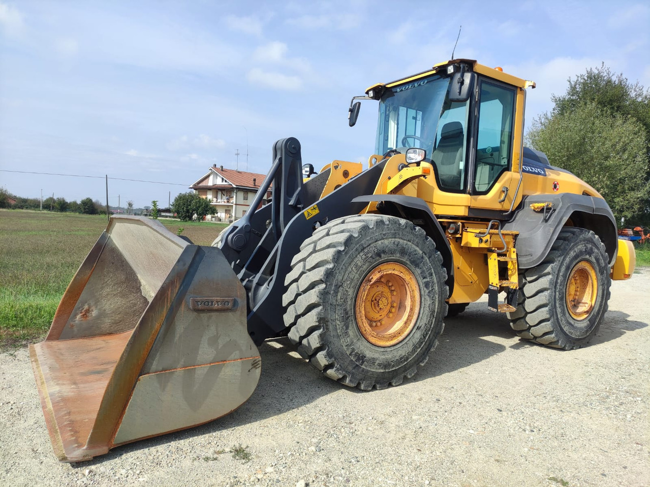 VOLVO L110H - Cargadora de ruedas: foto 1 VOLVO L110H - Cargadora de ruedas: foto 1
