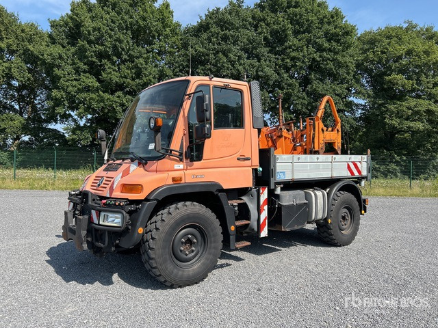 2004 Mercedes-Benz Unimog U300 4x4 Utility Truck - Desbrozadora de martillos/ Trituradora: foto 1 2004 Mercedes-Benz Unimog U300 4x4 Utility Truck - Desbrozadora de martillos/ Trituradora: foto 1