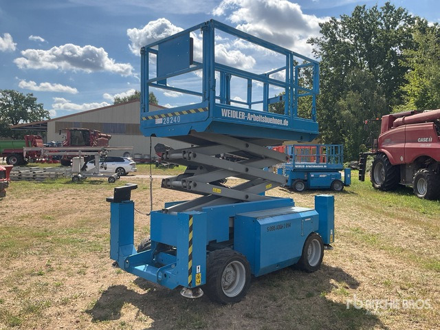 2007 Genie GS2668RT 4x4 Diesel Scissor Lift - Plataforma de tijeras: foto 4 2007 Genie GS2668RT 4x4 Diesel Scissor Lift - Plataforma de tijeras: foto 4