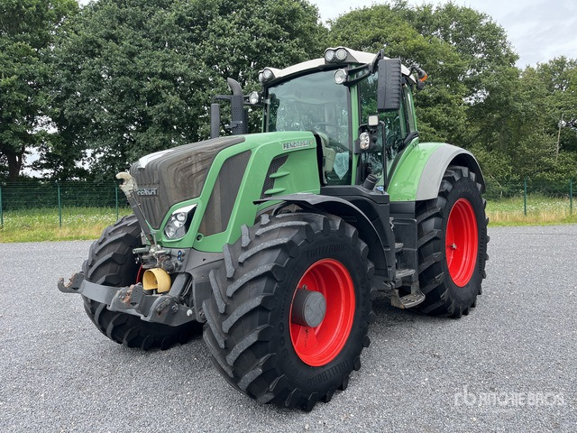 2014 Fendt 824 Vario Profi Plus 4WD Tractor - Tractor: foto 1 2014 Fendt 824 Vario Profi Plus 4WD Tractor - Tractor: foto 1