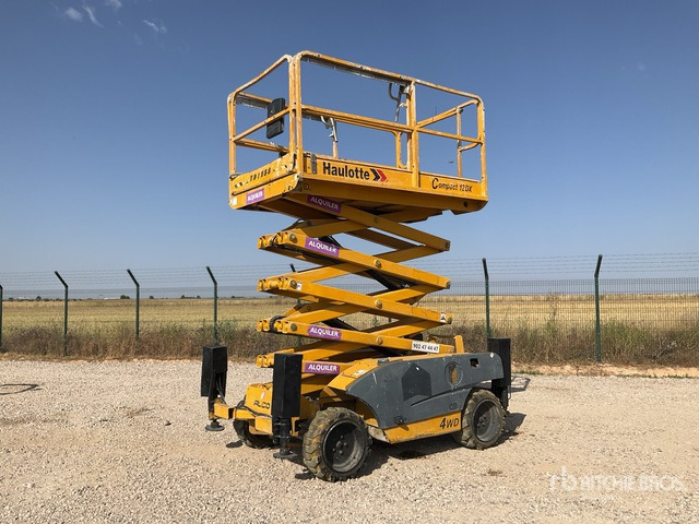 2005 Haulotte Compact12DX 4x4 Diesel Scissor Lift - Plataforma de tijeras: foto 1 2005 Haulotte Compact12DX 4x4 Diesel Scissor Lift - Plataforma de tijeras: foto 1