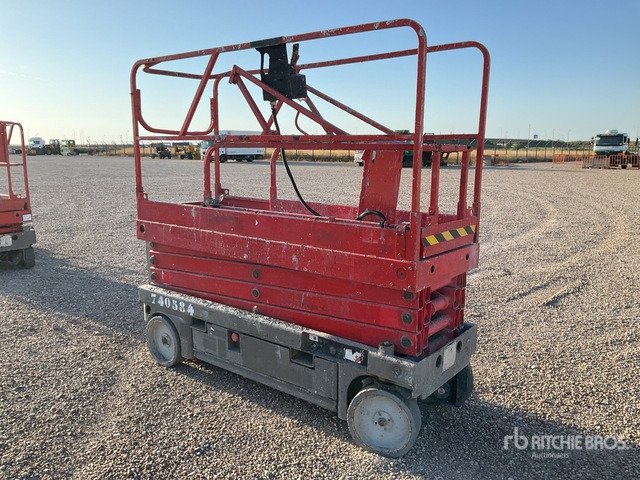 2008 Haulotte Compact 10N Electric (Inoperable) Scissor Lift - Plataforma de tijeras: foto 4 2008 Haulotte Compact 10N Electric (Inoperable) Scissor Lift - Plataforma de tijeras: foto 4