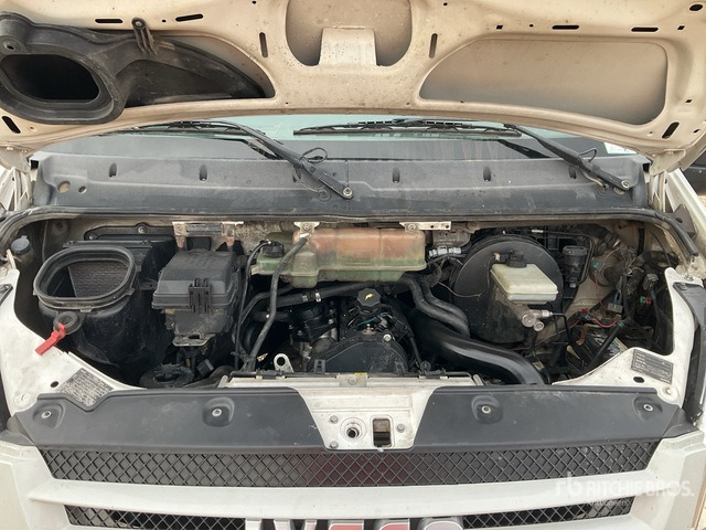 Camión caja abierta 2009 Iveco 35S10 Cargo Van: foto 6